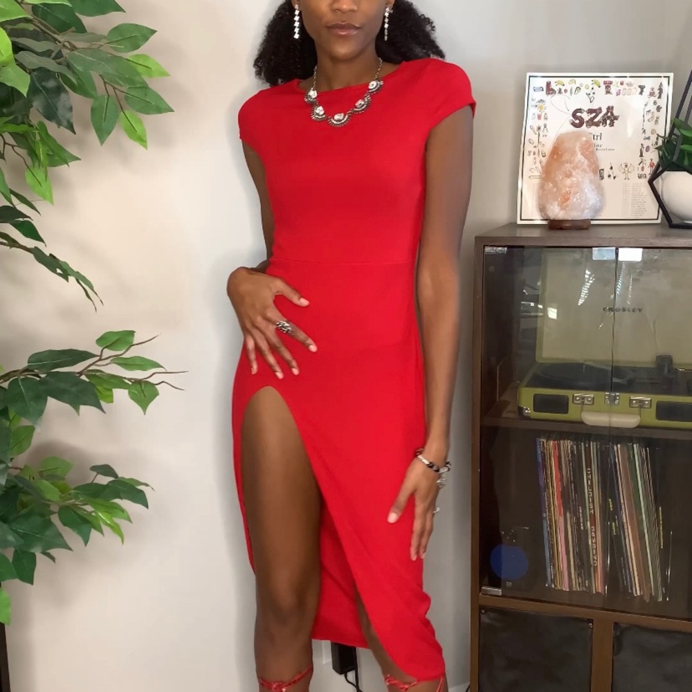 Vibrant Red Thigh Slit Dress Pretty Little Thing